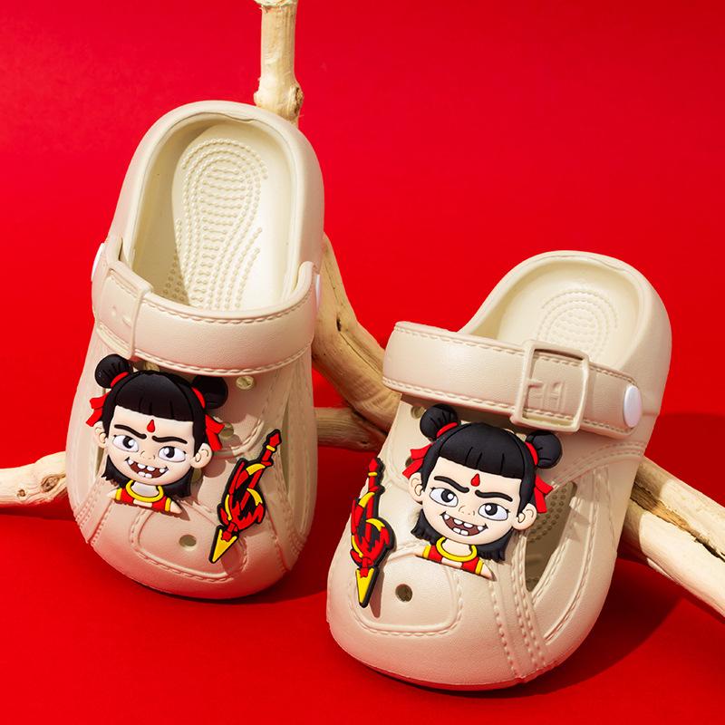 

EVA Odorless children s summer cartoon soft-soled non-slip clogs for outdoor beach use, suitable for boys and girls, parent-child matching 20-21