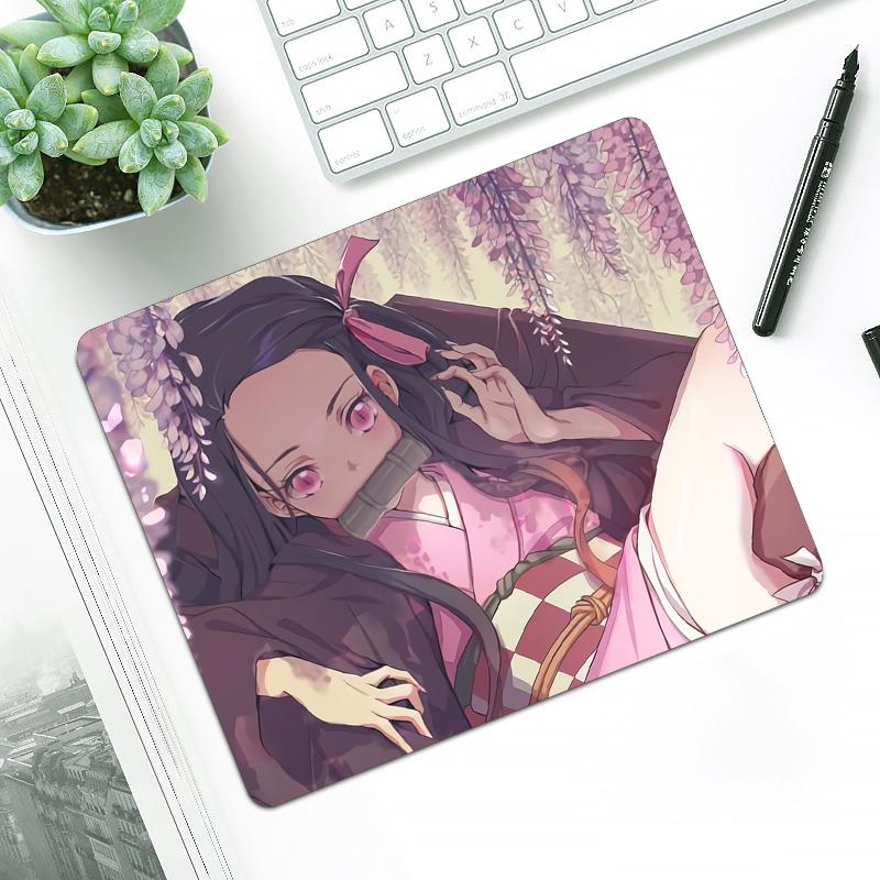 

Nezuko Kamado аниме коврик для мыши коврик для мыши игровой геймер настольный коврик настольные коврики для ноутбука мышь коврик для мыши офисный настольный коврик 300x250x2mm