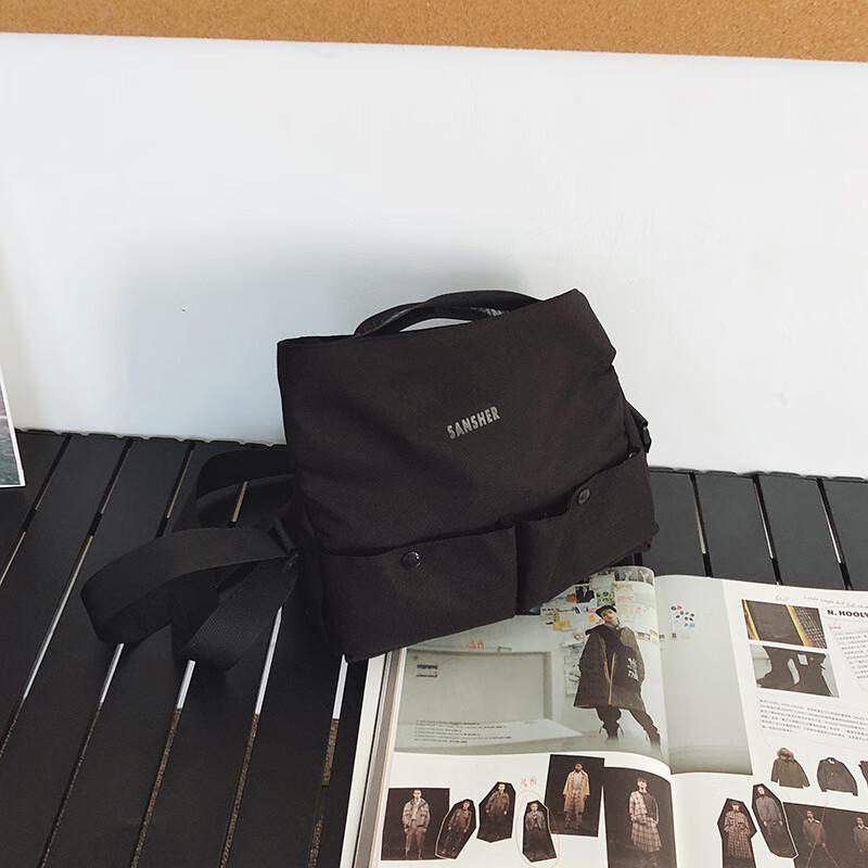 

ZY Lightweight Sports & Travel Crossbody Bag