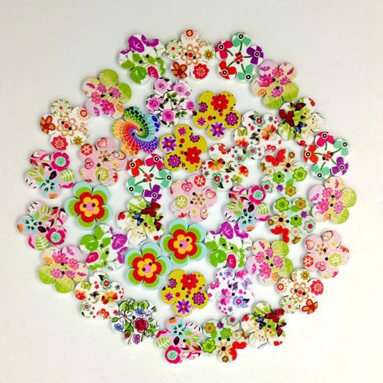 100 Pcs Wooden Cute Flower 2 Holes Buttons Sewing Scrapbooking DIY