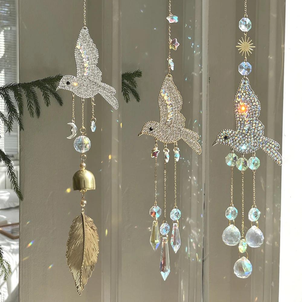 

Hummingbird Suncatcher Crystal Wind Chime Home Decoration Pendant Outdoor Garden Plant Decoration