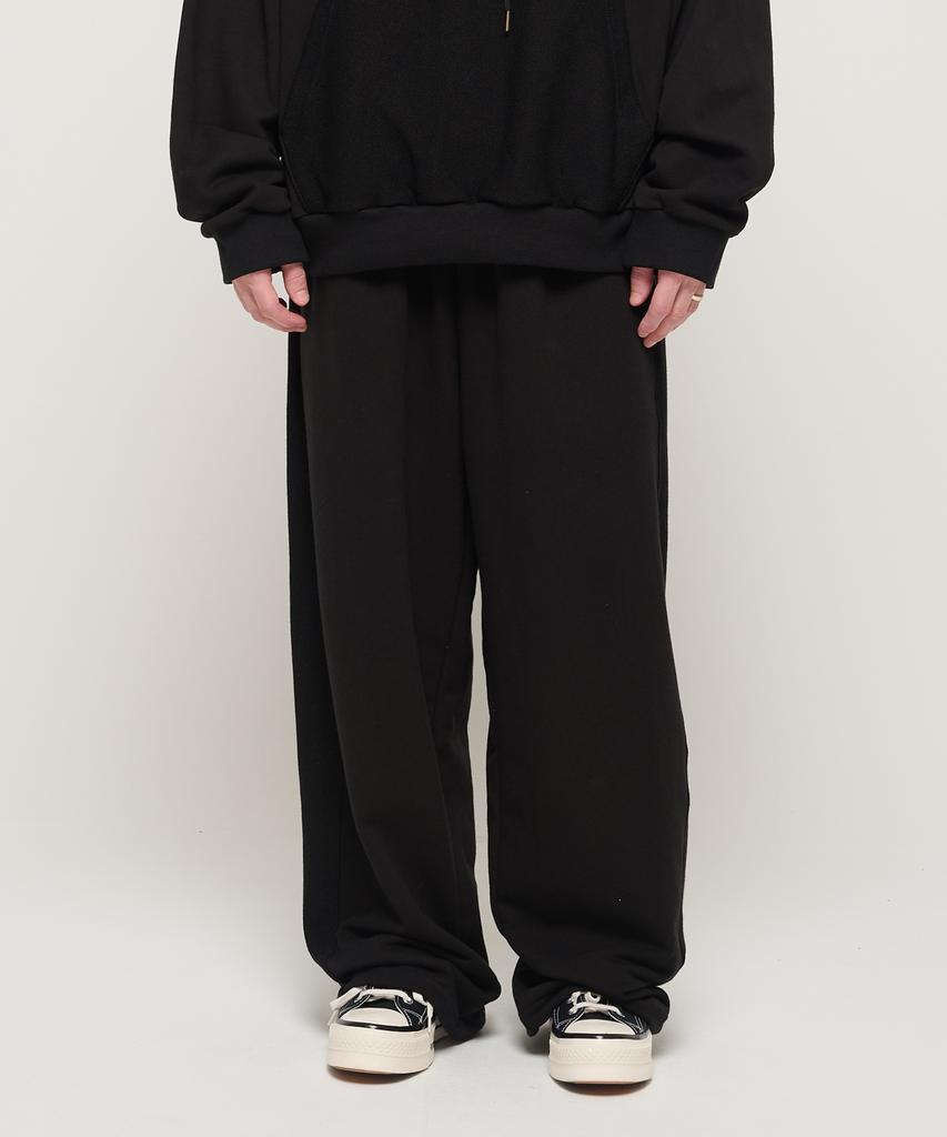 CARGOBROS Y2K Style Basic Oversized Training Pants (Black)
