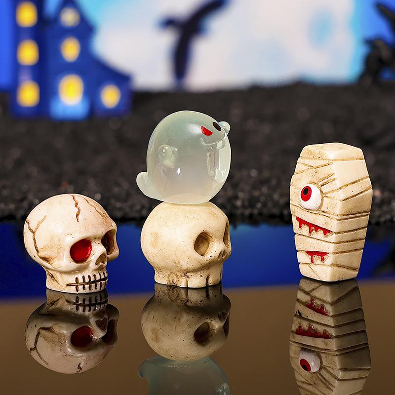 Halloween Creative Skull and Ghost Trinkets for Home, Car, Desktop Resin Craft Decorative Trinkets