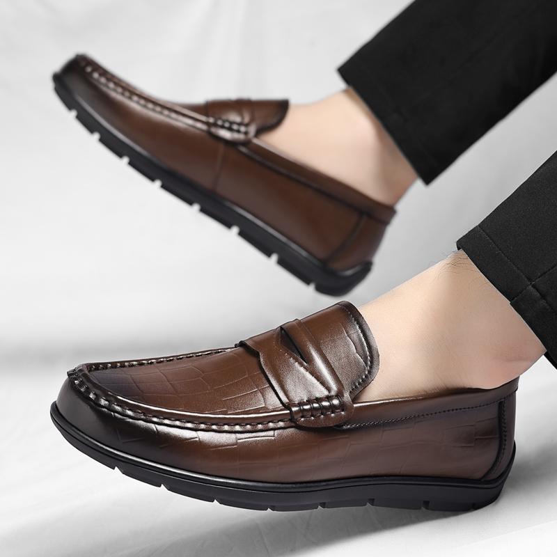 Fashion Mens Lazy Shoes Moccasins Fashion Man Casual Leather Shoes  Handmade Mens Driving Shoes Loafers Breathable Comfort Slip-on Flats