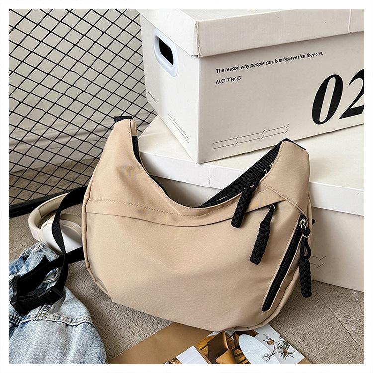 Simple Crossbody Bags for Woman Shoulder Bag Lightweight Designer Bag Large Capacity Versatile Purse and Handbags