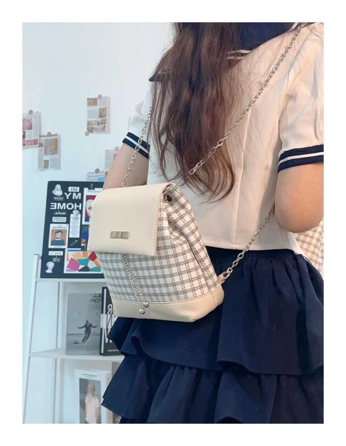 

Niche design y2k chain backpack женский рюкзак 2024 новый студенческий клетчатый стиль высококачественный повседневный универсальный рюкзак белый