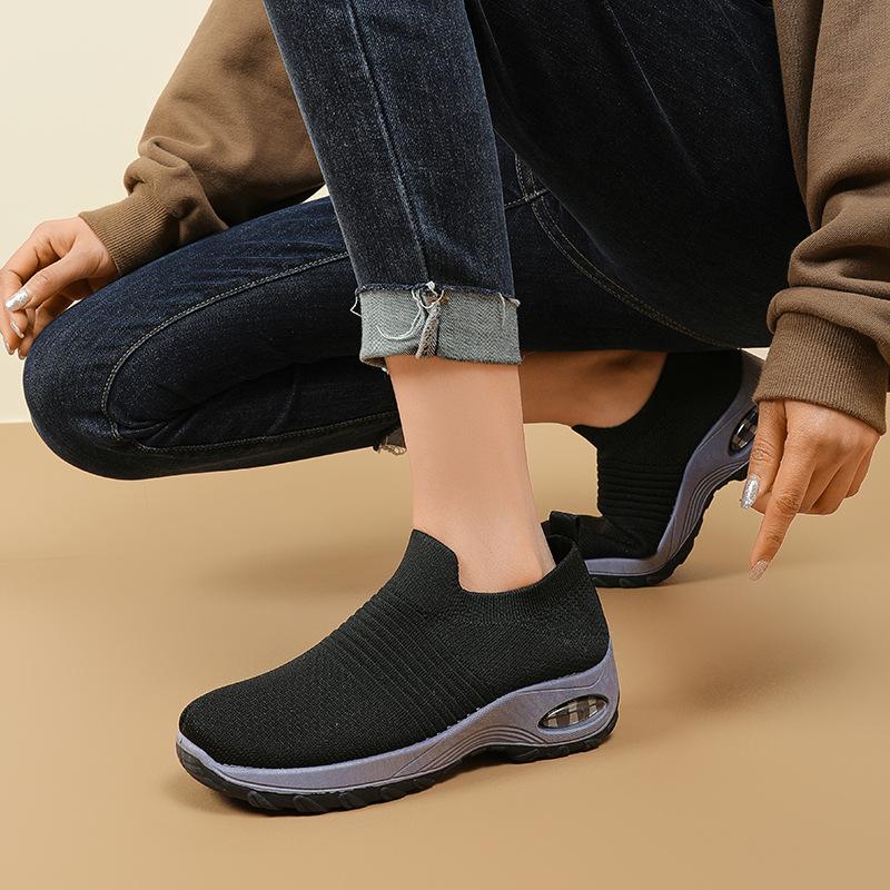 Spring Women's Shoes Soft-soled Air Cushion Shoes Casual Heightening Air Cushion Outdoor Shoes Sports Shoes Women's Travel Hiking Shoes
