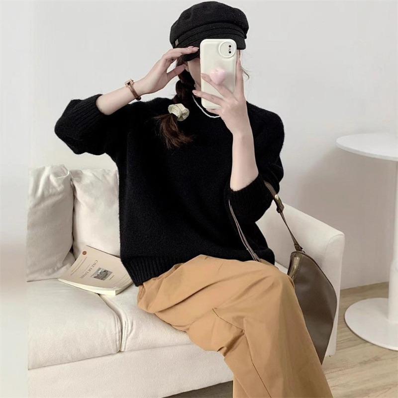 Retro soft waxy round neck pullover sweater for women to wear with autumn and winter new loose lazy wind knitted sweater top for women