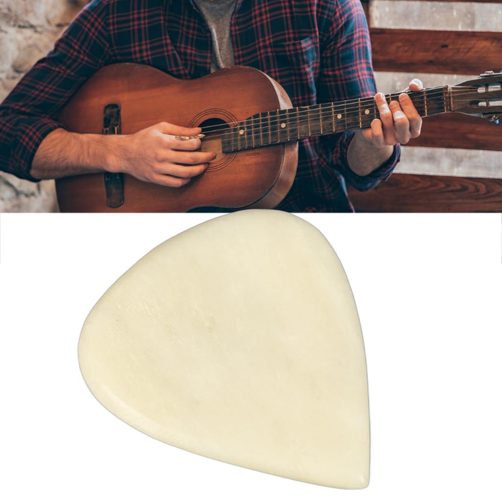 Guitar Bass Pick with Concave Design Natural Ox Bone Heart Shape Playing Pick for Stringed Instruments