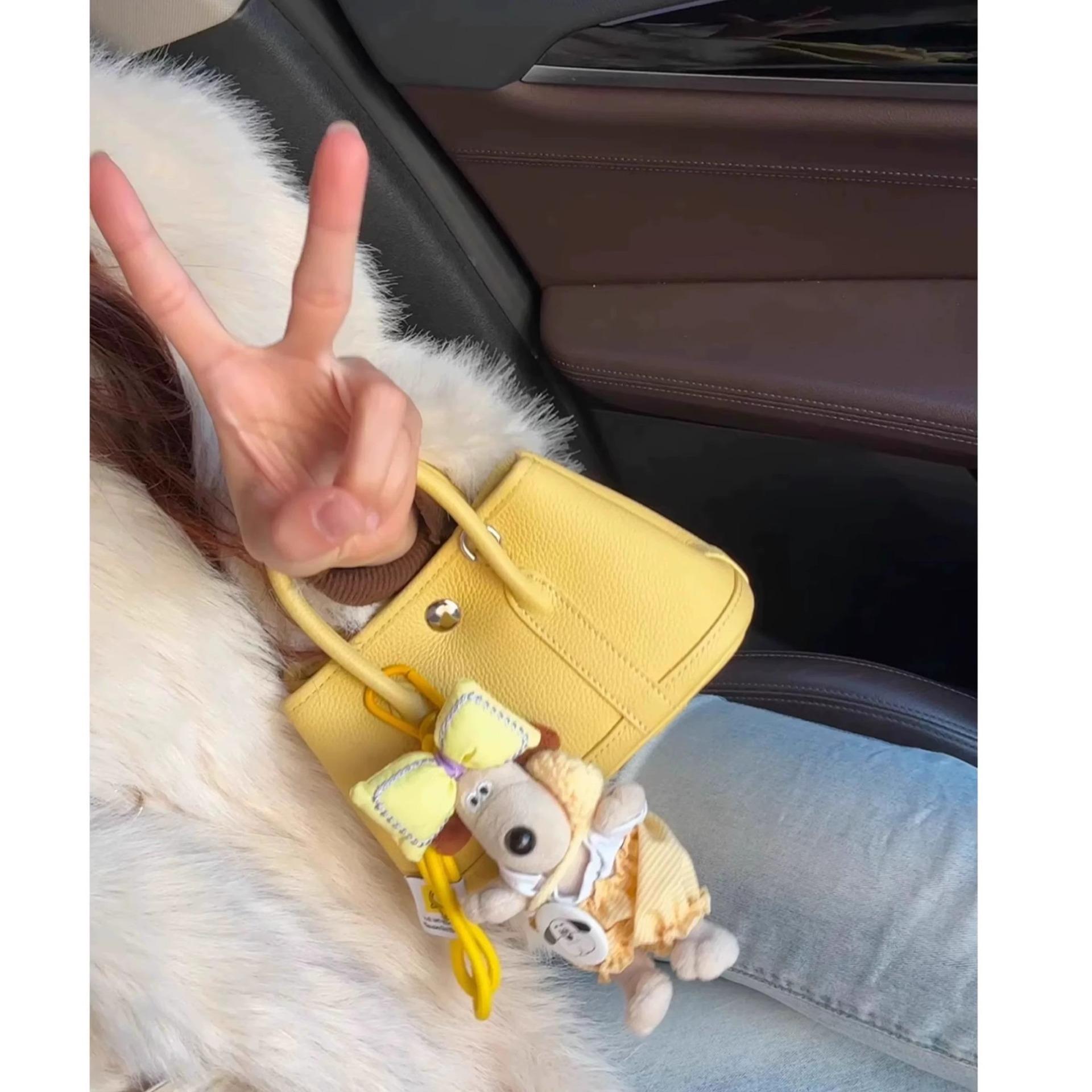 

Мини садовая сумка 25 новая женская сумка для ручной носки модная универсальная сумка-мессенджер на плечо для通勤 серии miu