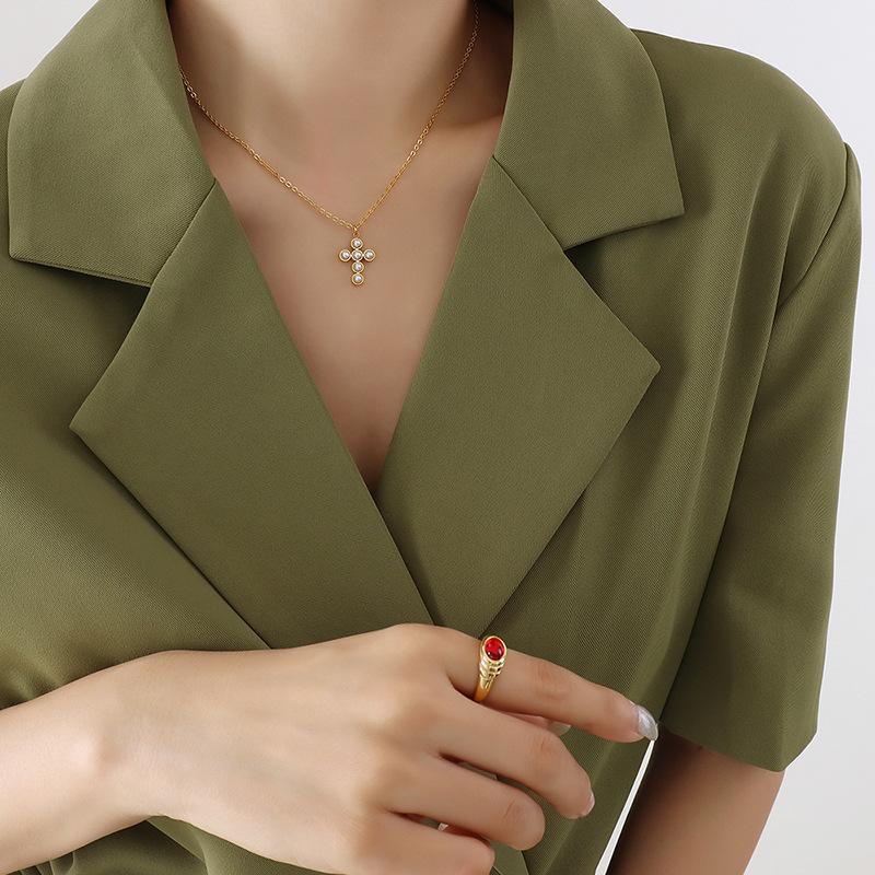 

Французский искусственный жемчуг крест легкий роскошный кулон ожерелье нишевый дизайн мода универсальная ключичная цепочка ювелирные изделия