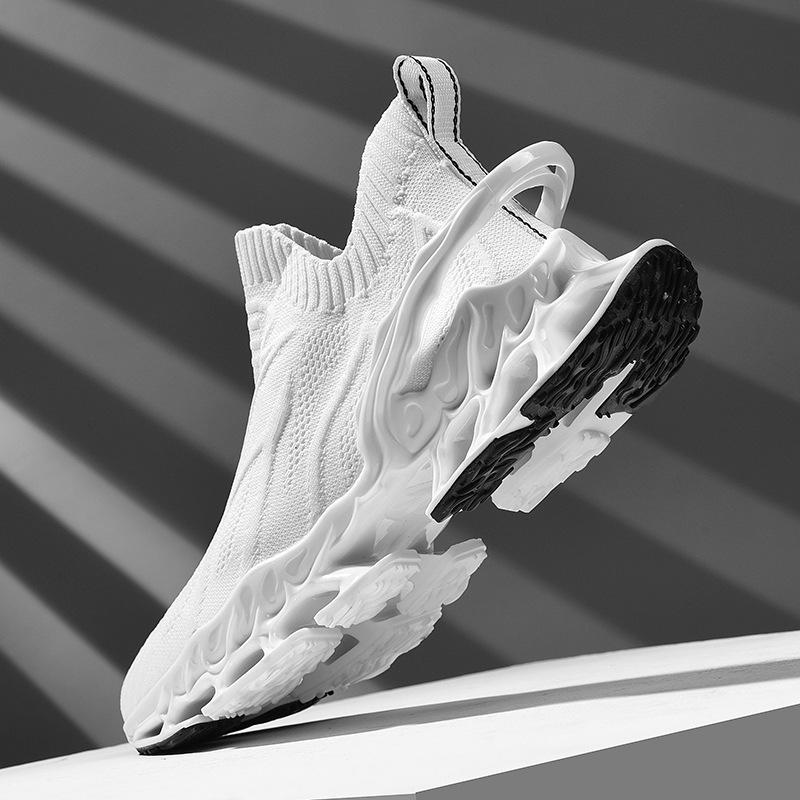Neue Frühling beliebte atmungsaktive Blade Herrenschuhe große Größe Sportschuhe Stoßdämpfung TPU Sohle Fly Weaving Herren