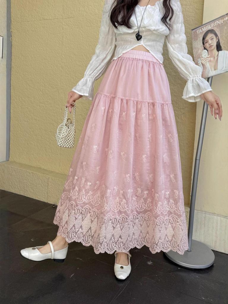 French Fairy Embroidery High-Waist Slim Dress with Cinched A-Line Skirt