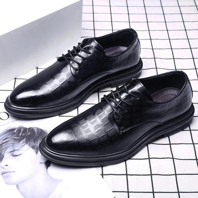 Lässige Herrenschuhe Mode Brogue Lackschuh Mann Schnürschuhe Oxford Businessschuhe Elevator Formelle Hochzeitsschuhe Herren