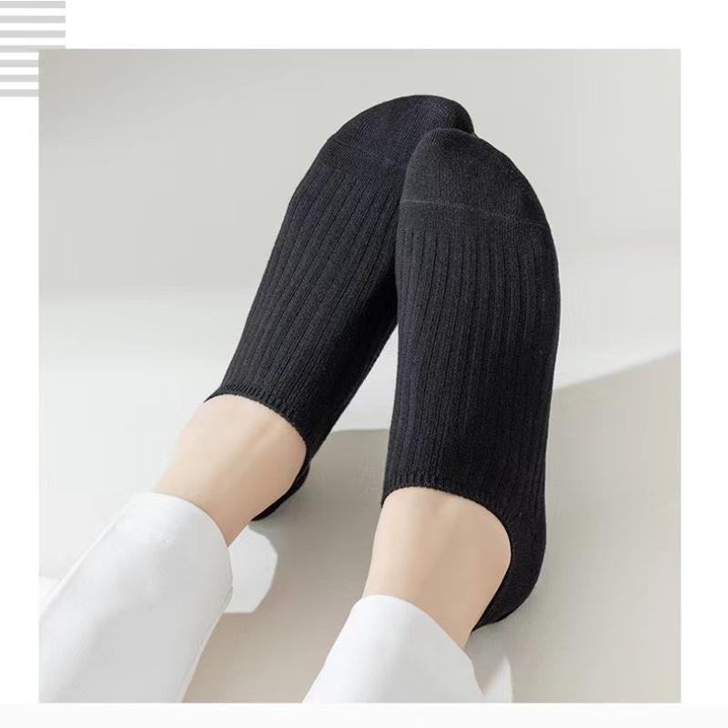 5 Pairs Of Short Socks Women's Summer Solid Color Black And White Simple Casual Low Cut Breathable Socks
