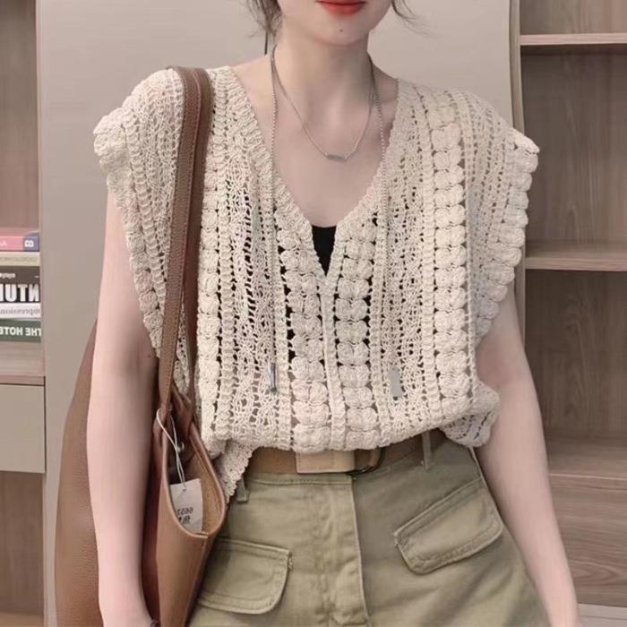 Hollow Hook Flower V-neck Vest Knitted Sweater for Women's Summer Design Short Style Sun Resistant Sleeveless Top for External Wear