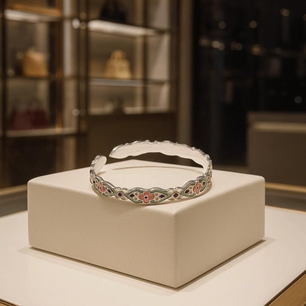 Traditional Chinese Bracelets Classic Open Hand Bracelet Elegant Flower Bangle  Party