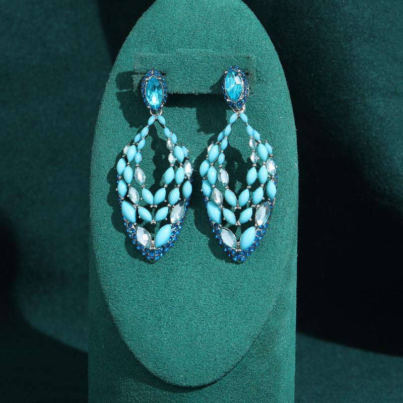 Yong Nuo Vintage Retro Jewelry: High-End, Colorfast Antique Earrings