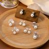 Cercei cu Perle Dulci de Cireșe: Mic, Drăguț, Fără Piercing cu Design Exquis cu Frunză de Diamant