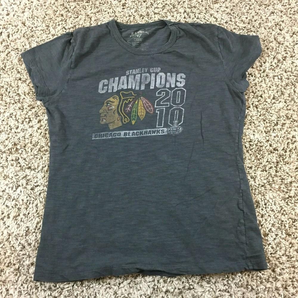Chicago Blackhawks Banner 47 Women Sz M 2010 Hockey Shirt Dark Gray Unisex T-Shirt XXL
