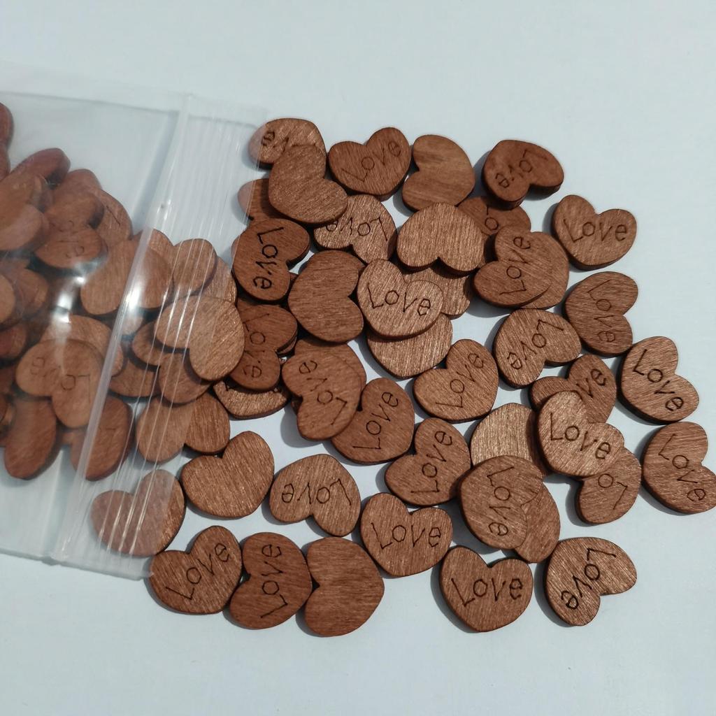 100-Piece Set of 15mm Engraved Rosewood Heart Decorations