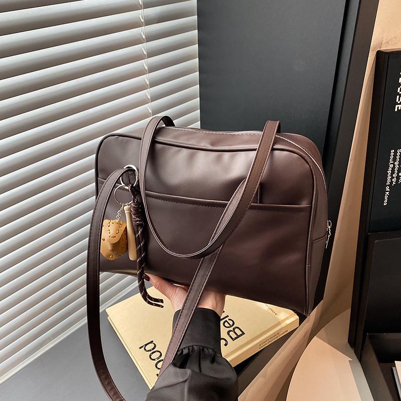 Street Style Chic Large Capacity Shoulder Bag For Women With Trendy Stitching Design