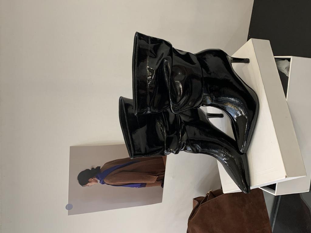 Spitze Stiefeletten Damen 2025 neue Herbst- und Winterstiefel plissierte geraffte Stiefel Nischendesign dünne Stiefel dünne Absätze hohe Absätze