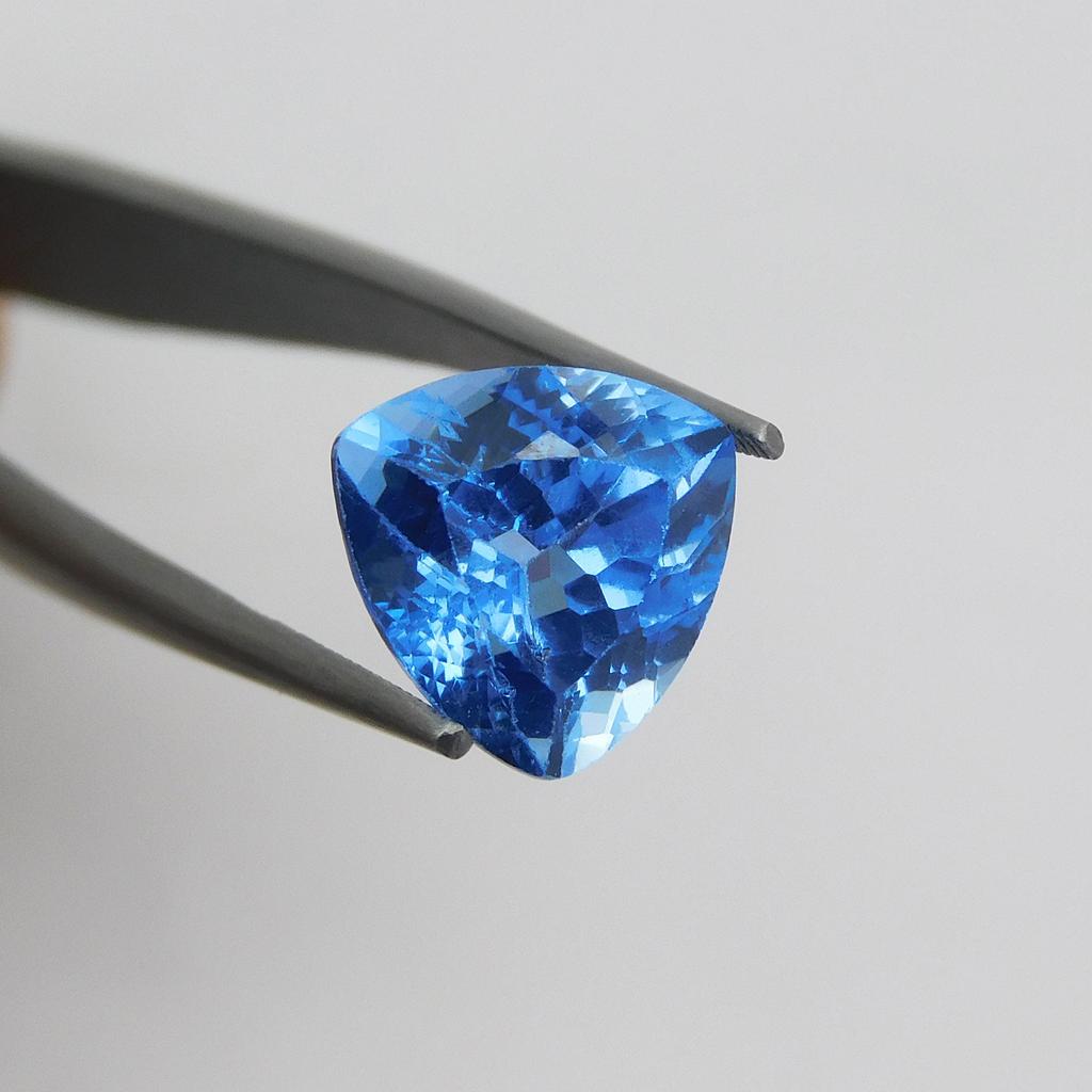Natural Blue Sapphire Loose Gemstone 5.05 Ct Trillion Shape Lite September Birthday Birthstone