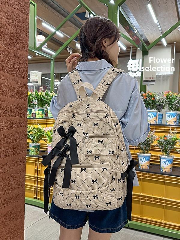 Minimalist Polyester Backpack For Teen Girls With Waterresistant Design For Casual Travel
