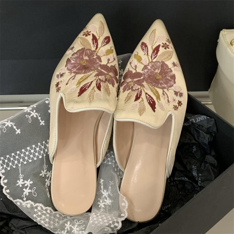 Eilyken Summer Shallow Pointed Toe Women Slippers Vintage Embroidery Square Low Heels Party Dress Mules Shoes