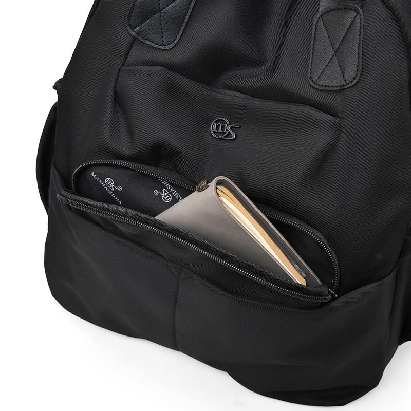 Fashionable Lightweight Backpack with Multiple Carrying Styles and Spacious Compartments for Daily Use