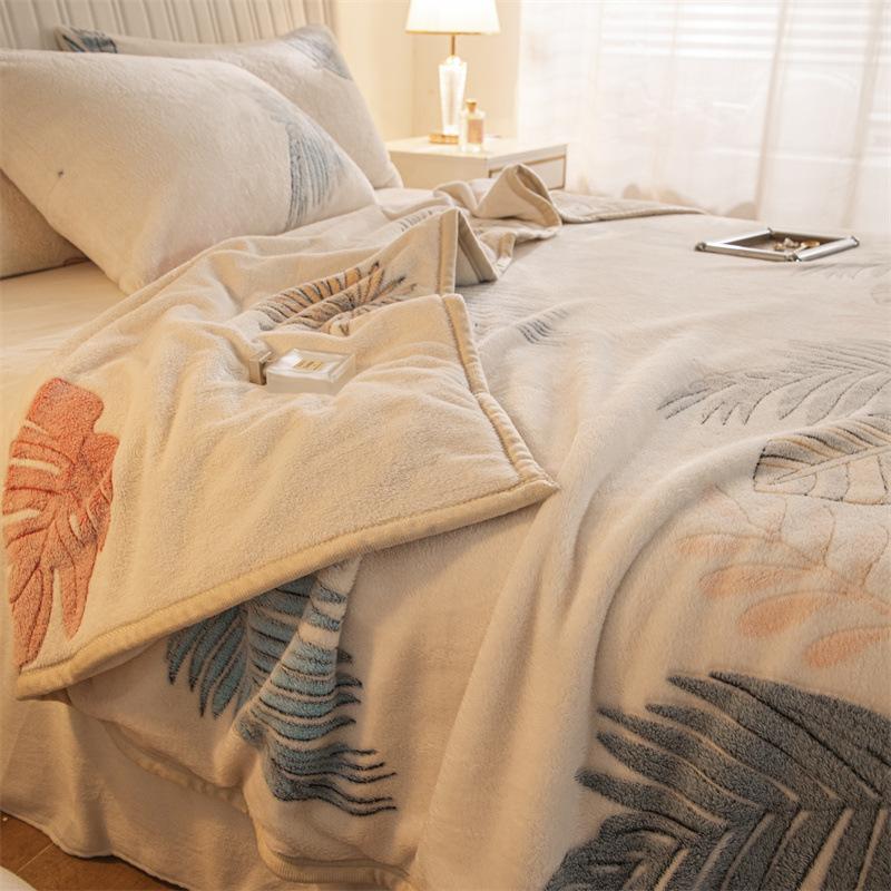 Soft Bed Sheet Cartoon Bear Thickened Winter Warm Blanket Version Bed Cover Queen King Bedspread Home Decor Coverlid 1.8/2m