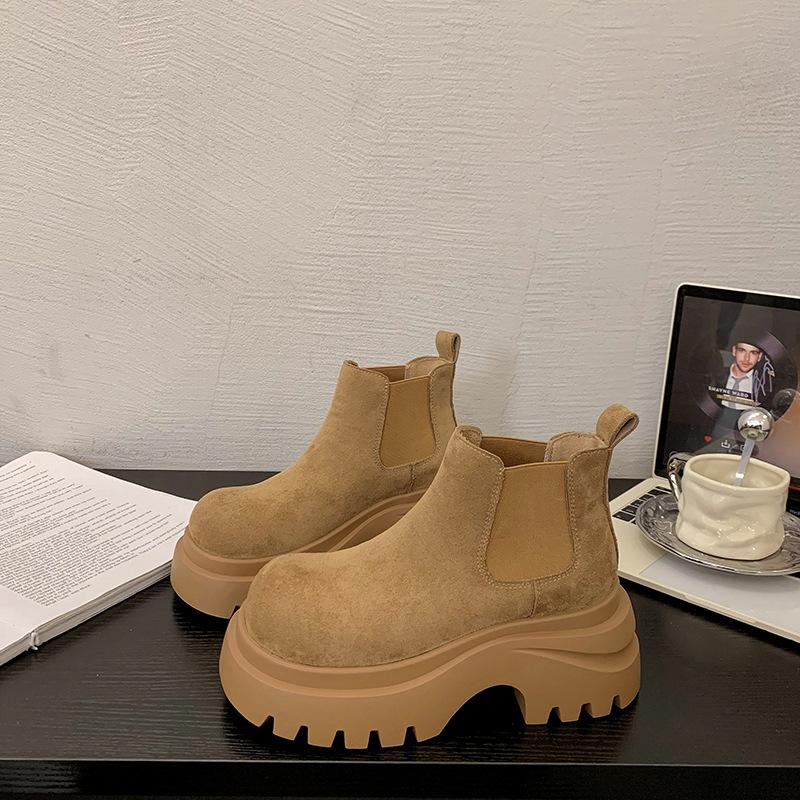 Chelsea Martin boots women's 2025 new spring and autumn thick-soled heightening cigarette tube short boots small super fire big yellow boots