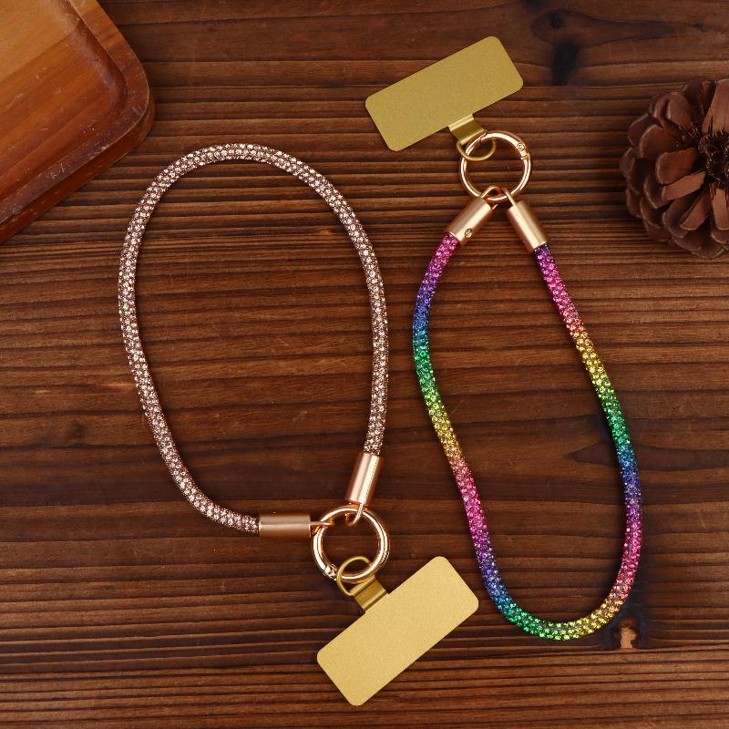 Hot Sale Luxury Full Phone Lanyard With Metal Clip Universal Short Chain Handheld Wrist Flash Accessory For Mobile Phones