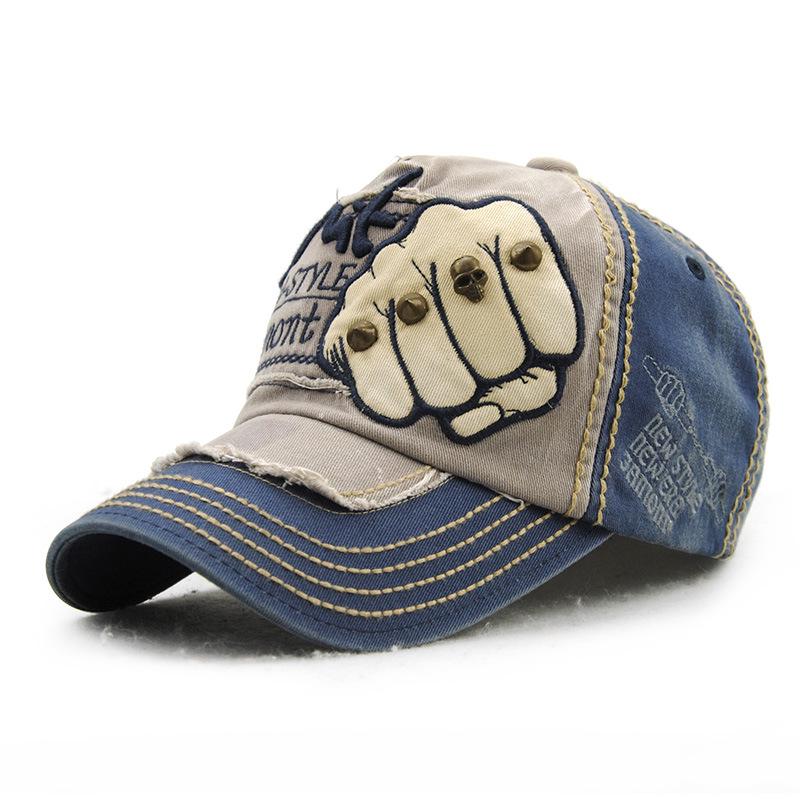 Trendy Letter Rivet Unisex Duckbill Baseball Cap
