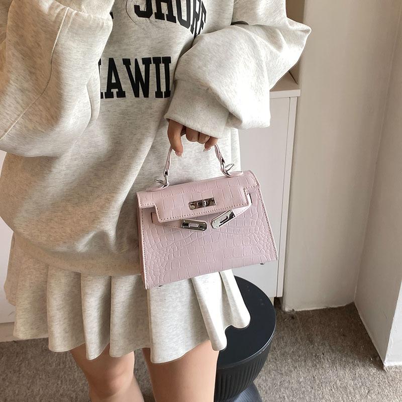 2025 Winter New Niche Design Crocodile Pattern Versatile High-end Sense Portable Small Square Bag Single Shoulder Messenger Kelly Bag