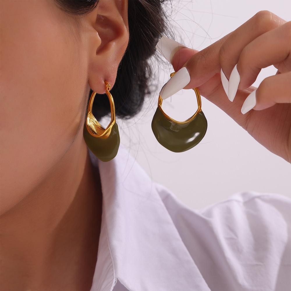 French Simple Retro Bag, Oil Dripping Ear Buckle, Fashionable New Titanium Steel Earrings, Personalized Design Earrings, Women