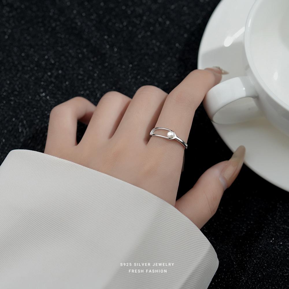 925 Sterling Silver Geometric Pearl Ring for Women Light Luxury Temperament Shell Bead Jewelry