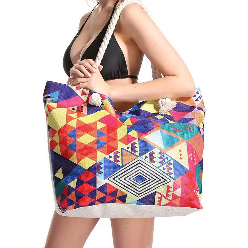 Bohemian Geometric Large Capacity Travel Tote With Zipper Closure For Beach And Casual Use