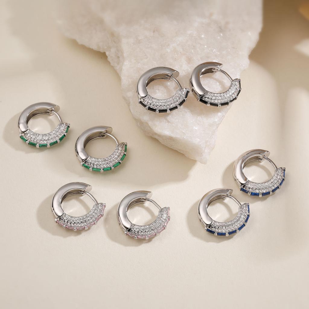 18K Gold Plated Zircon Hoop Earrings for Women Micro Paved Cubic Zirconia Huggie Earrings Elegant Brass Hoop Earrings