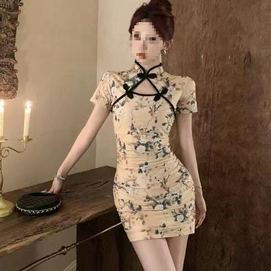 Modern Floral Print Qipao: Slim Fit, Pleated, Hollow Out, Summer Dress with Cinched Waist and Hip-Hugging Design
