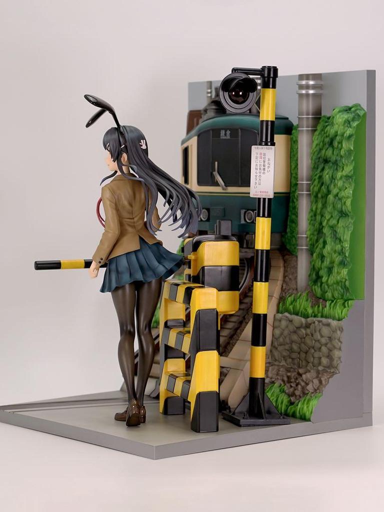 [USED] Weekend limited price reduction: Rascal Does Not Dream of Bunny Girl Senpai, Mai Sakurajima, Enoshima Electric Railway, Shibuya Scramble figure