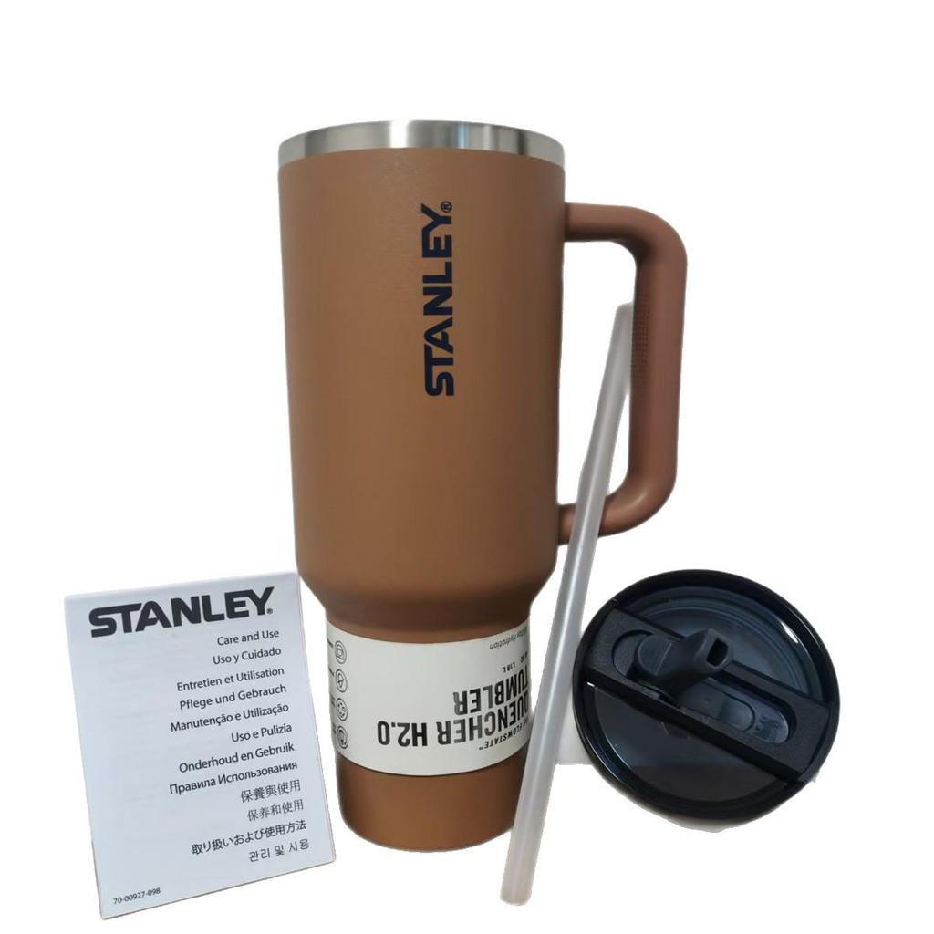 Stanley 3. Generation Ice King Vakuumisolierter Edelstahlbecher mit tragbarem Faltstrohhalm