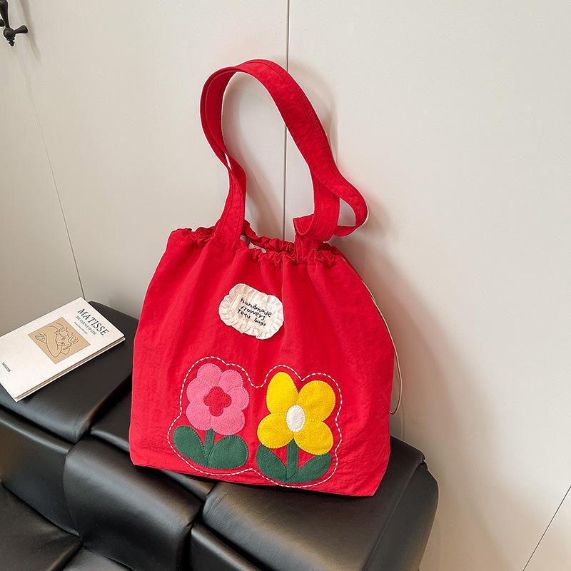 Women's Bag Large-capacity New Summer Versatile Drawstring Shoulder Shopping Bag Lazy Wind Commuter Tote Bag