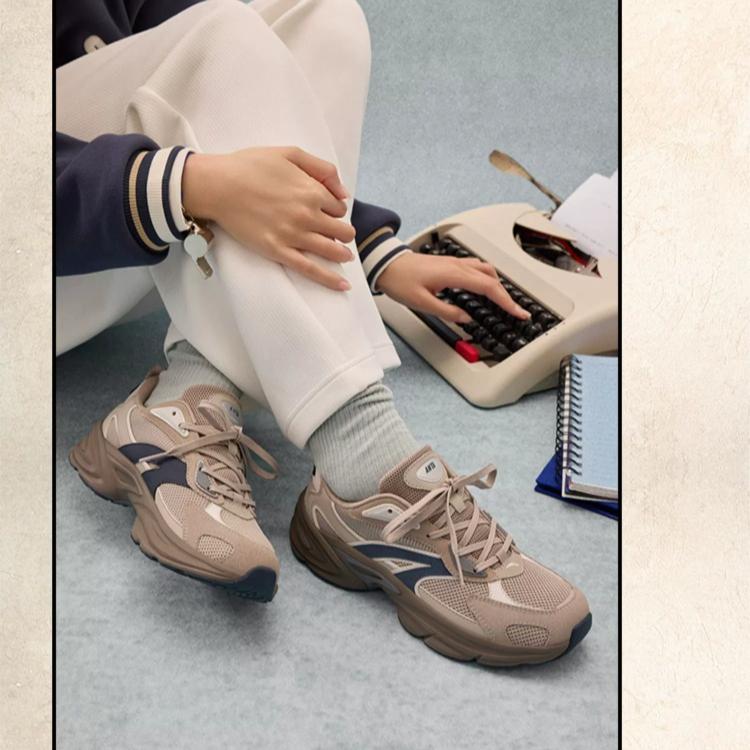New Anta AT801 Anti Slip Wear Resistant Low Top Casual Shoes Women's Brown Blue 922518803-3
