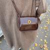 Underarm bag women's autumn and winter retro 2025 new versatile shoulder messenger bag high-end texture women's small square bag