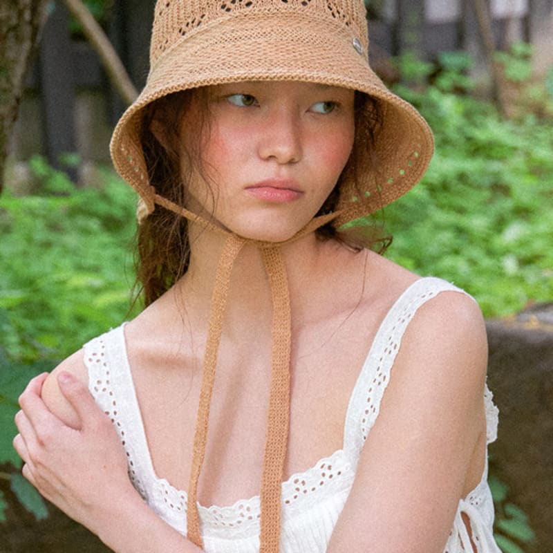 

OVLA ЦВЕТОЧНАЯ ПЕРФОРАЦИЯ ШИРОКИЙ ЧЕПЕЦ_3 ЦВЕТА HA058 black