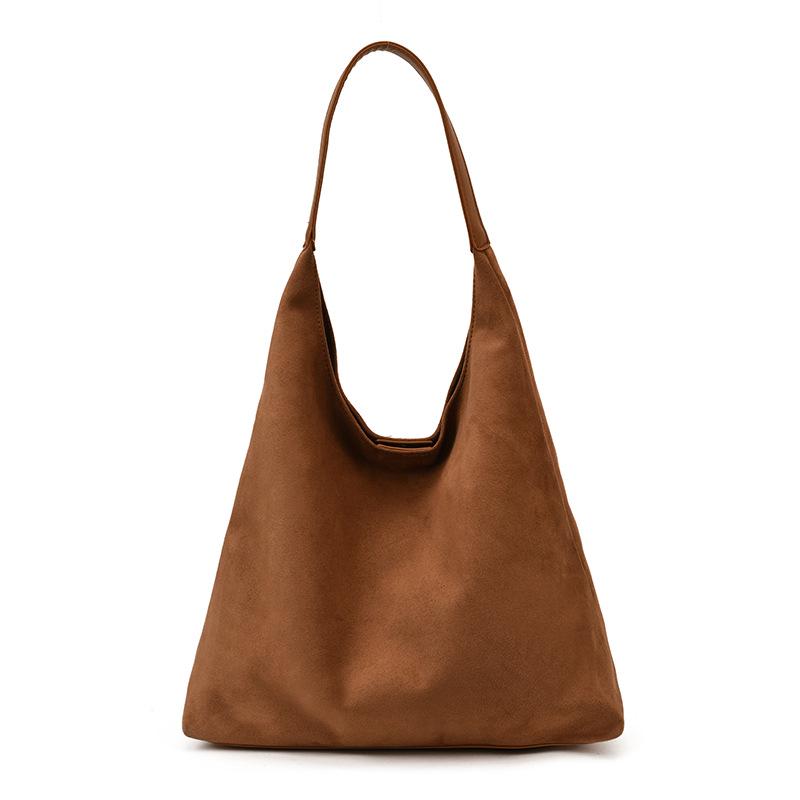 Women's Retro Velvet Shoulder Bag 2025: Large Capacity Autumn/Winter Tote, Bucket-Style Commute Bag