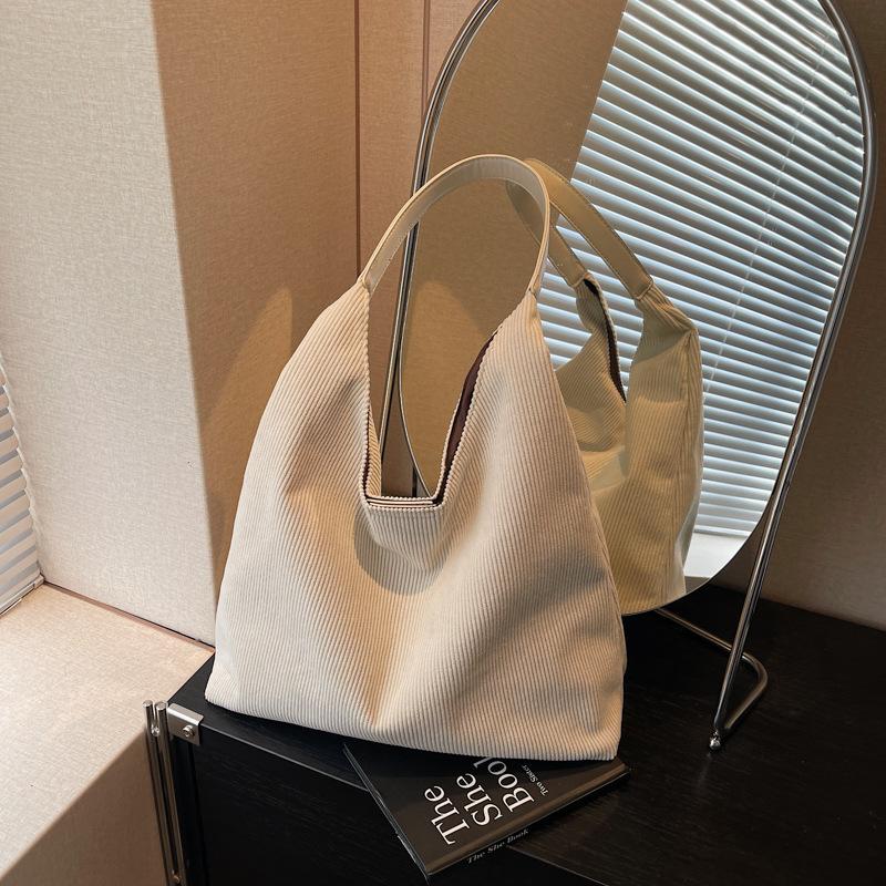 

Corduroy bag women s large-capacity new versatile single shoulder mother and child bag high-end commuter tote bag