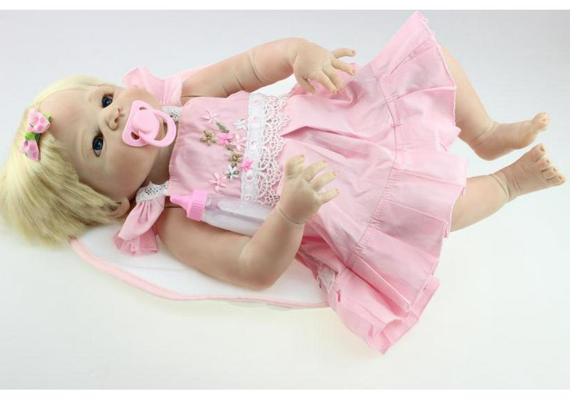 Victoria Realistic Waterproof Silicone Baby Doll with Outfit 55 cm розовый